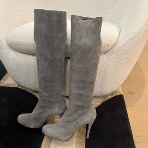 STUART WEITZMAN Chic Gray Suede Knee-High Platform Boots